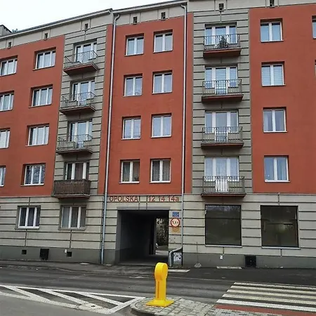 Szmaragdowy Przy Ulicy Opolskiej