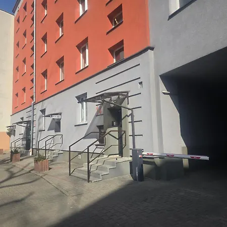 Szmaragdowy Przy Ulicy Opolskiej *