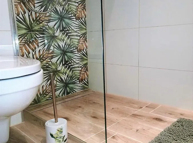 Szmaragdowy Przy Ulicy Opolskiej *