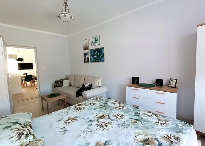 Szmaragdowy Przy Ulicy Opolskiej Apartamento *